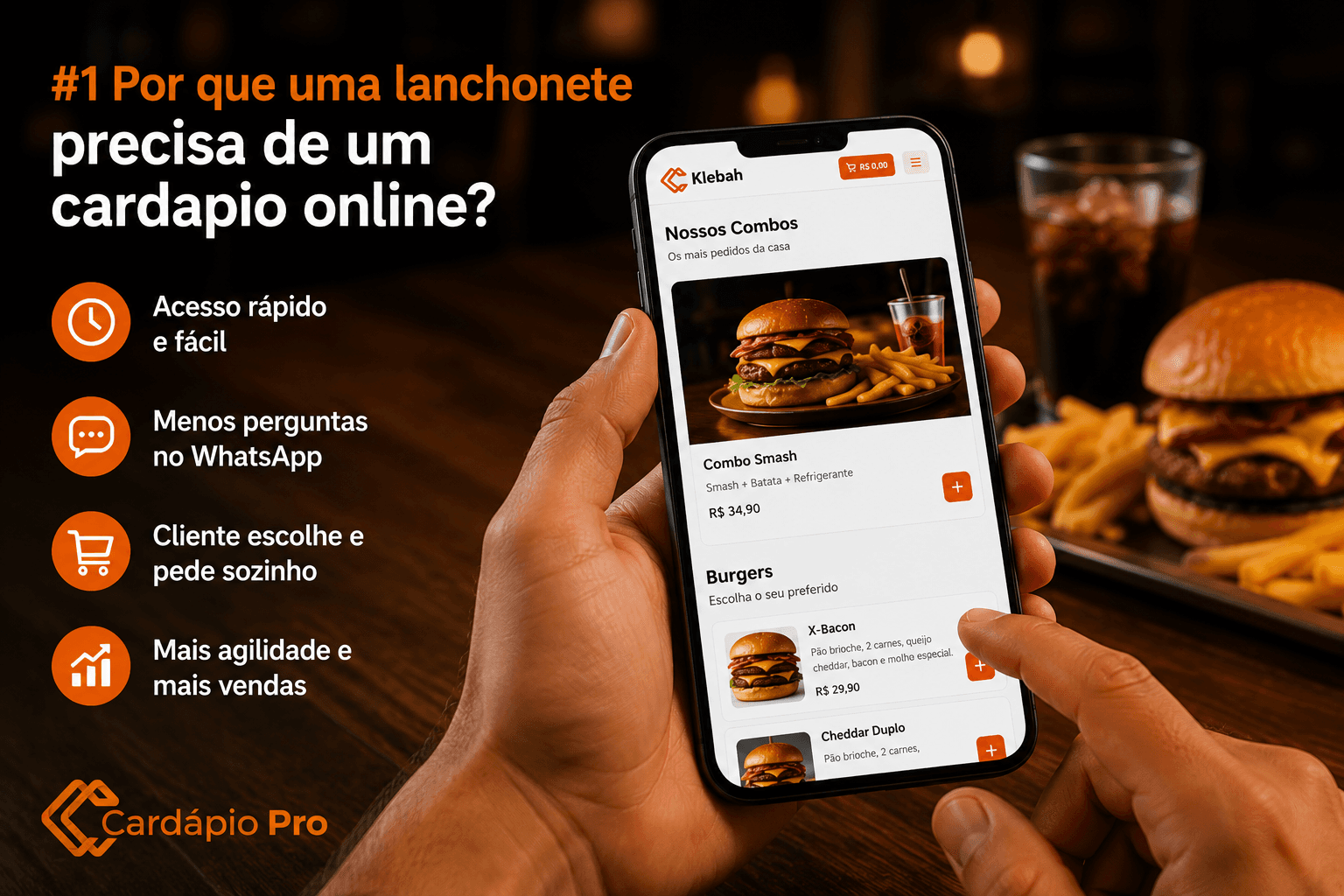 Cliente acessando cardapio online de lanchonete pelo celular